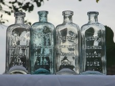 4x VENO'S LIGHTNING COUGH CURE BOTTLES c1920