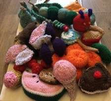 Hungry Caterpillar Story Sack Teaching Resource New Hand Knitted Finger Puppets