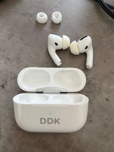 Apple airpods pro 1st - 1st,