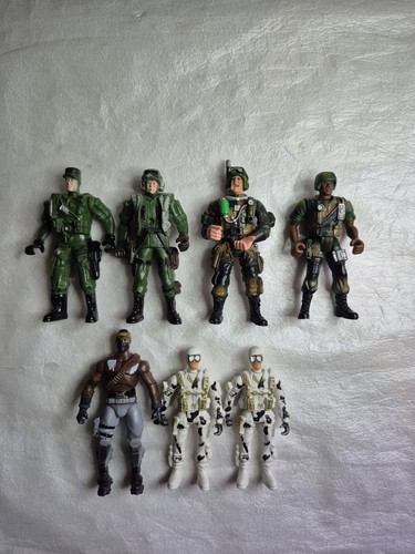 Army action figures - 7x,
