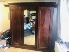 Victorian LLinen Press Wardrobe