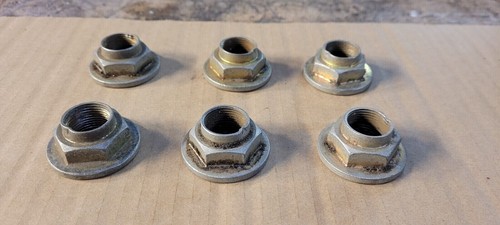 Rear driveshaft hub - nut,