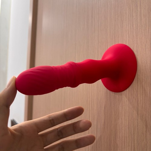 Thrusting anal butt plug - butt,