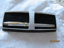 CROSS FOUNTAIN PEN IN BOX