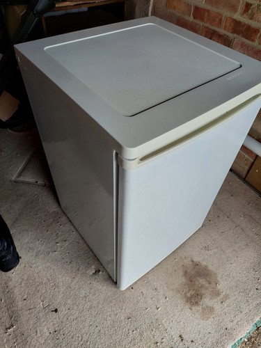 Currys essentials cuf55w10 - currys,