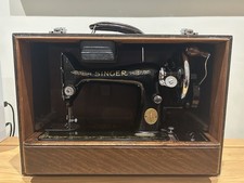 Singer 1939 Hand Crank 99k Sewing Machine with Hard Case