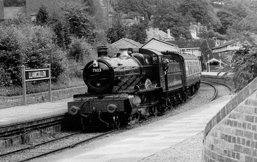 1988 llangollen train station - 1988,