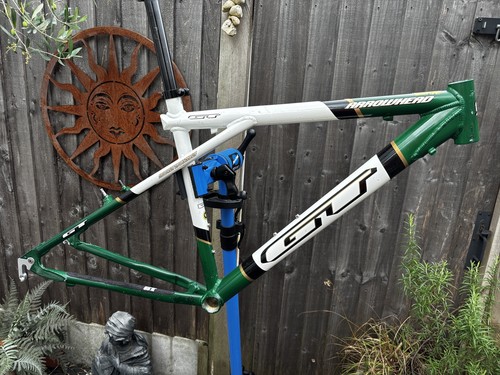 Arrowhead mountain bike - gt,
