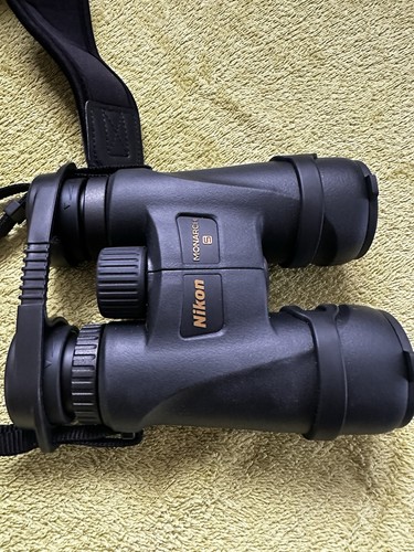 Nikon monarch5 8x42 binoculars - 8x42,