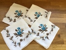 Vintage Linen Set 4 Napkins