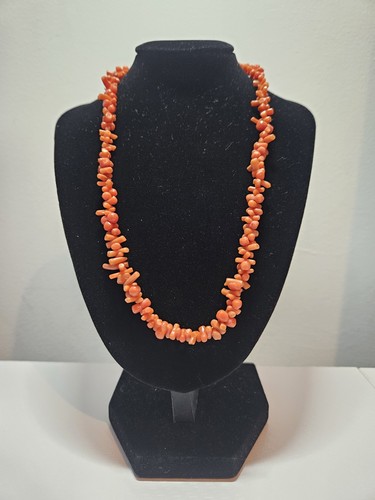 Coral necklace - coral,