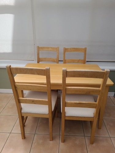 Table and chairs set - and, 4x