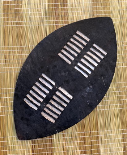 Small black zulu shield - small,