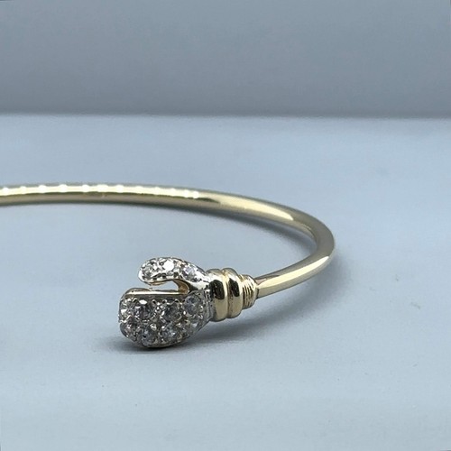 9ct yellow gold - yellow, zirconia