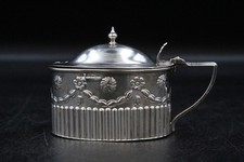 1911 WILLIAM ADAMS Birmingham SILVER Hallmarked Floral MUSTARD POT 60.5g - BC4