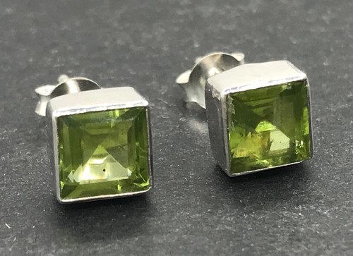 Peridot square stud earrings