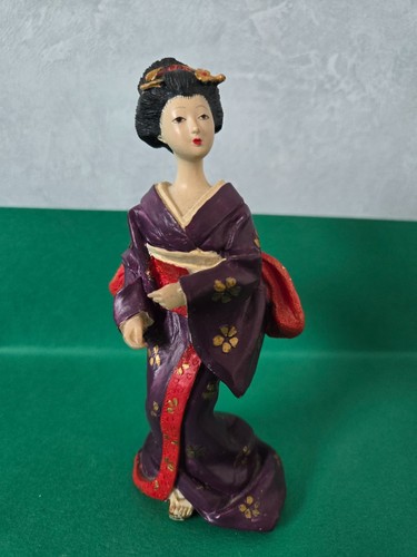 Doll house oriental resin - house,