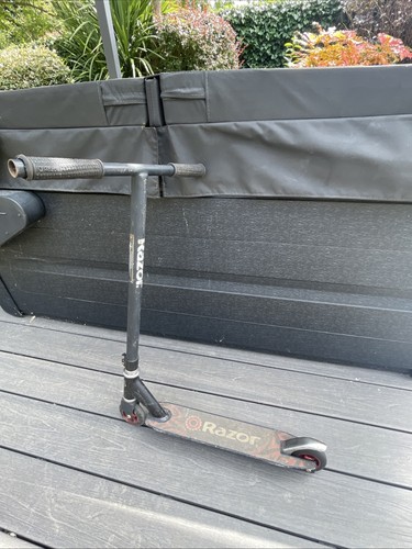 Razor black label - razor, stunt