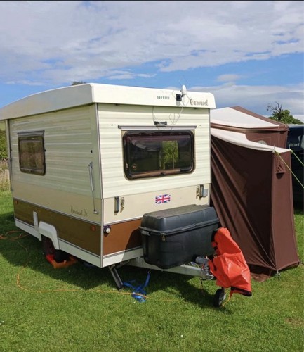 Gobel slimline carousel