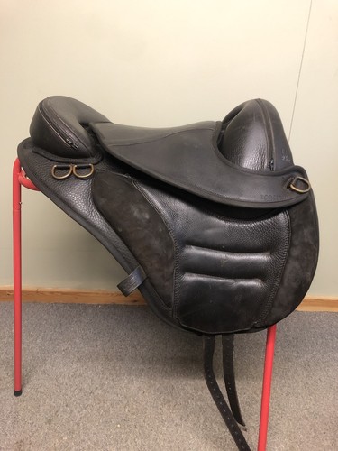 Torsion deluxe treeless saddle - deluxe,