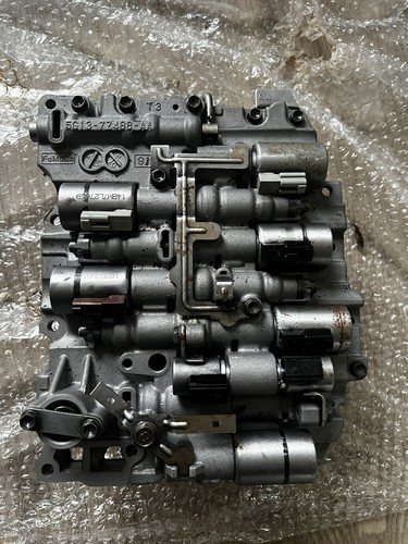 Valve body 5g137z488aa volvo - valve,
