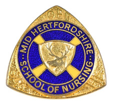 Vintage The Mid Hertfordshire School Of Nursing Nurses Enamel Brooch Badge