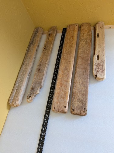 Flat shaped driftwood - #97.,