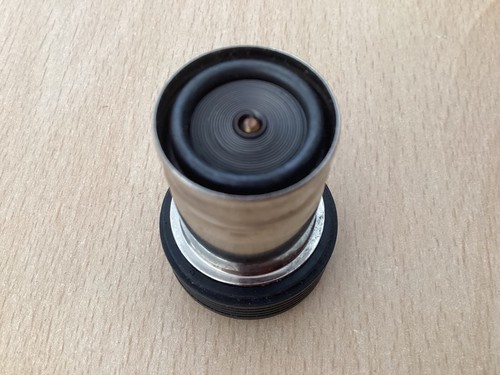 Land rover knob element - land,
