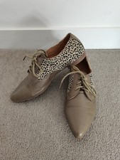Unisex Leopard Leather Lace Up