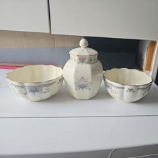 Royal Doulton Juliet Petal