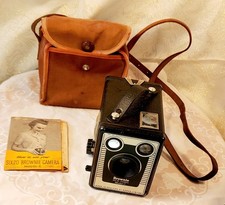 Vintage Kodak Brownie SIX-20