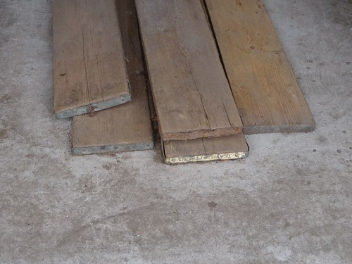 Used scaffolding planks 4 - 5, x