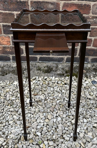 George lll mahogany urn - george, stand