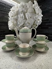 Vintage Tea Set – Teapot & 5