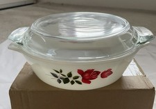 Vintage Pyrex Casserole Dish