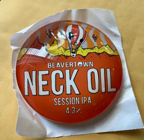Beavertown neck oil - round, fish