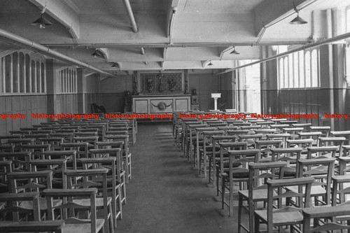 F001042 the chapel - the, at