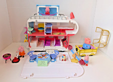 Peppa Pig Motor Home Play Set