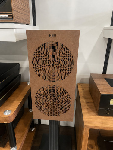 Kef meta walnut - r3,