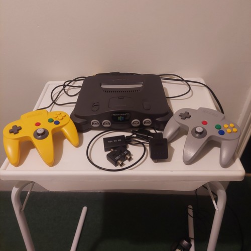 Nintendo console bundle - 64,