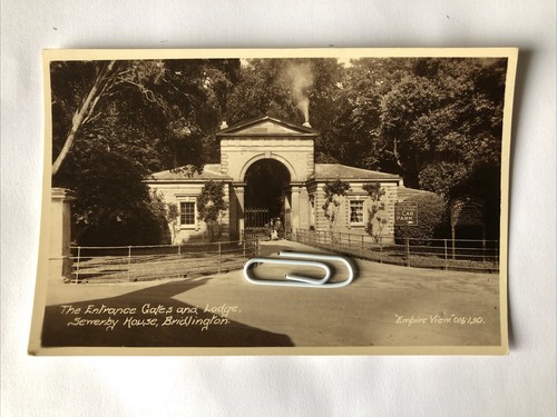Entrance gates and lodge - entrance,