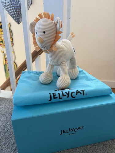 Jellycat albie lion soft toy - lion,