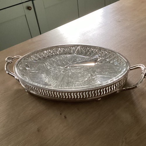 Vintage 1970 cavalier silver - vintage,
