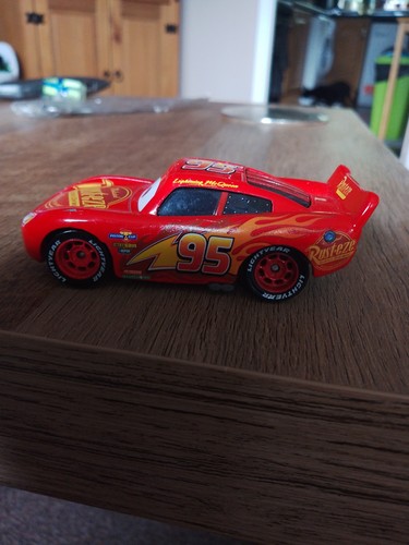 Lightning mcqueen racer car - lightning,