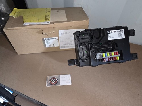 Genuine delphi bcm fuse box - bcm,