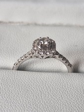 Engagement Ring - Leo Diamond