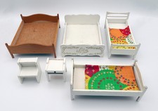 Job lot Lundby Beds 1960-70s (incl. RARE bed from 1966), bedside tables, bedding