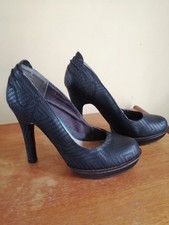 Feud Britannia Size 7 Black