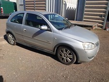 2006 VAUXHALL CORSA C 1.3 DIESEL 5 MANUAL spares one wheel nut breaking full car