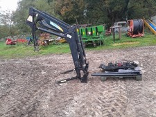 New holland (Stoll) 100fl self levelling loader on Ford 40 series/NH TS Brackets
